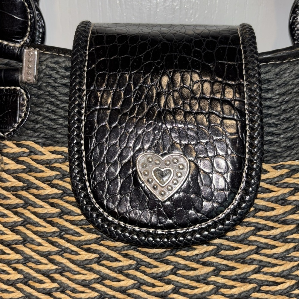 BRIGHTON “SAVANNAH” BLACK AND CREAM WOVEN SHOULDER BAG JUTE/STRAW MATERIAL - Picture 2 of 15